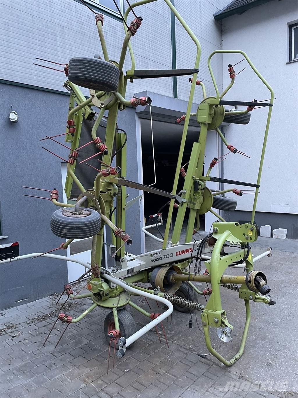 CLAAS VOLTO 700 Grābekļi un siena ārdītāji