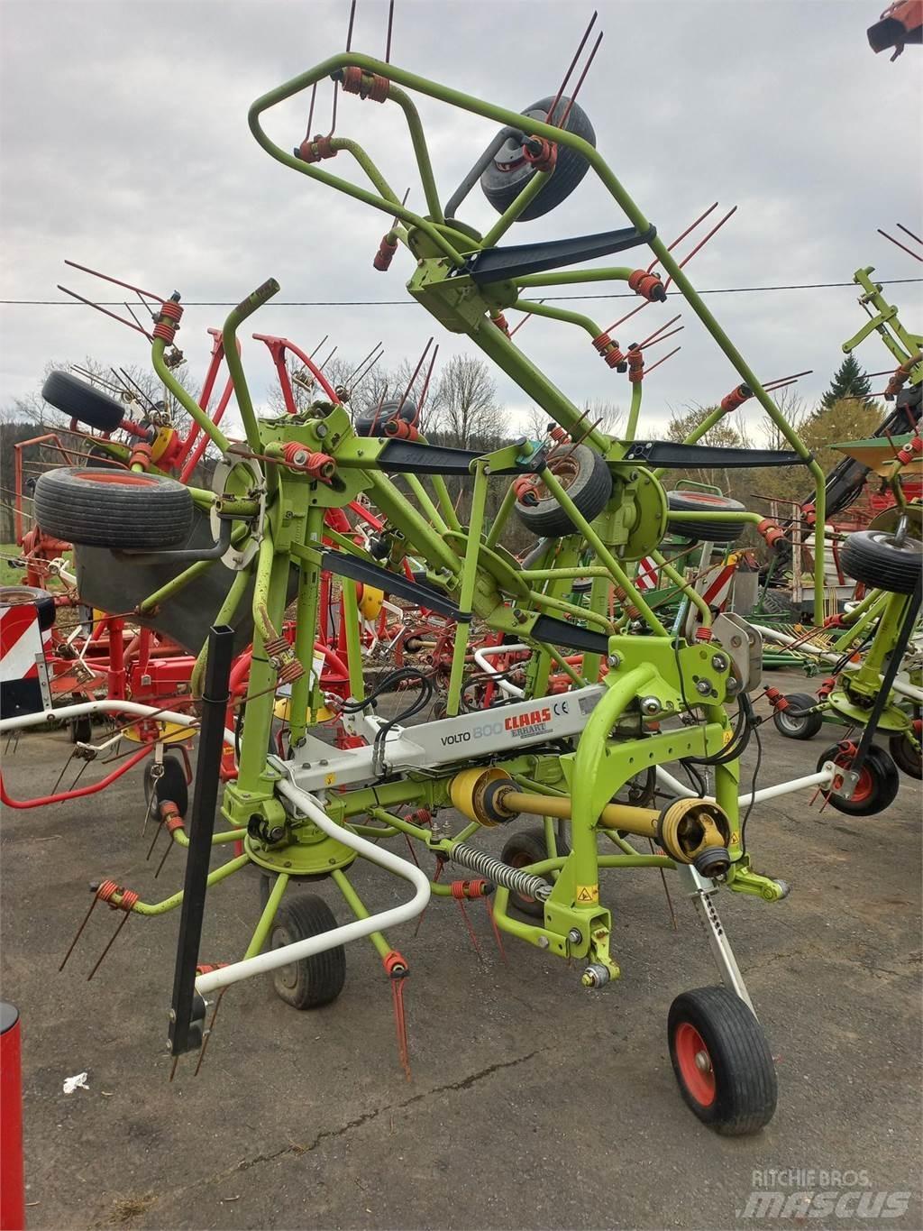 CLAAS Volto 800 Grābekļi un siena ārdītāji