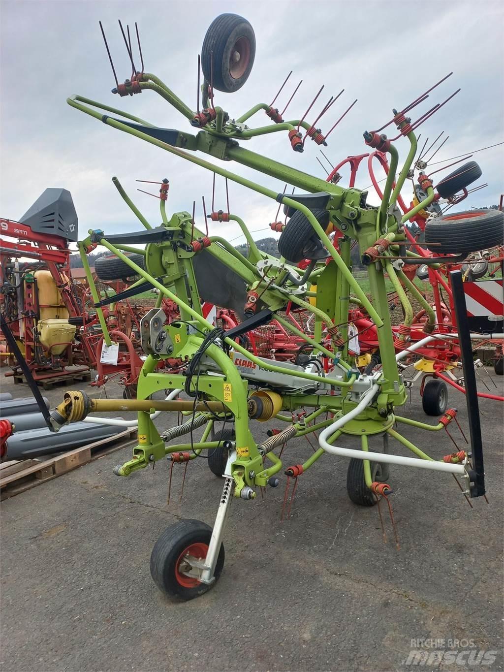 CLAAS Volto 800 Grābekļi un siena ārdītāji