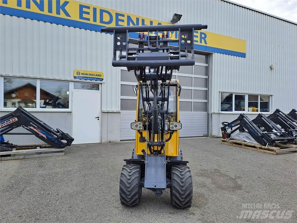 Eurotrac W 11 Frontālie iekrāvēji un ekskavatori