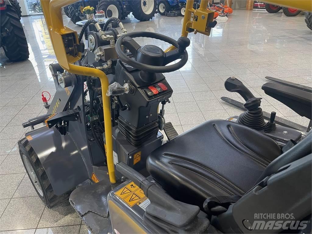 Eurotrac W10 Frontālie iekrāvēji un ekskavatori