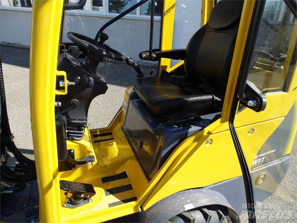 Eurotrac W11 C Frontālie iekrāvēji un ekskavatori