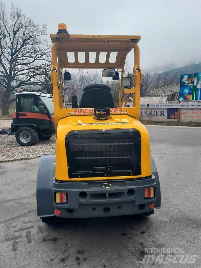 Eurotrac W12 F Frontālie iekrāvēji un ekskavatori
