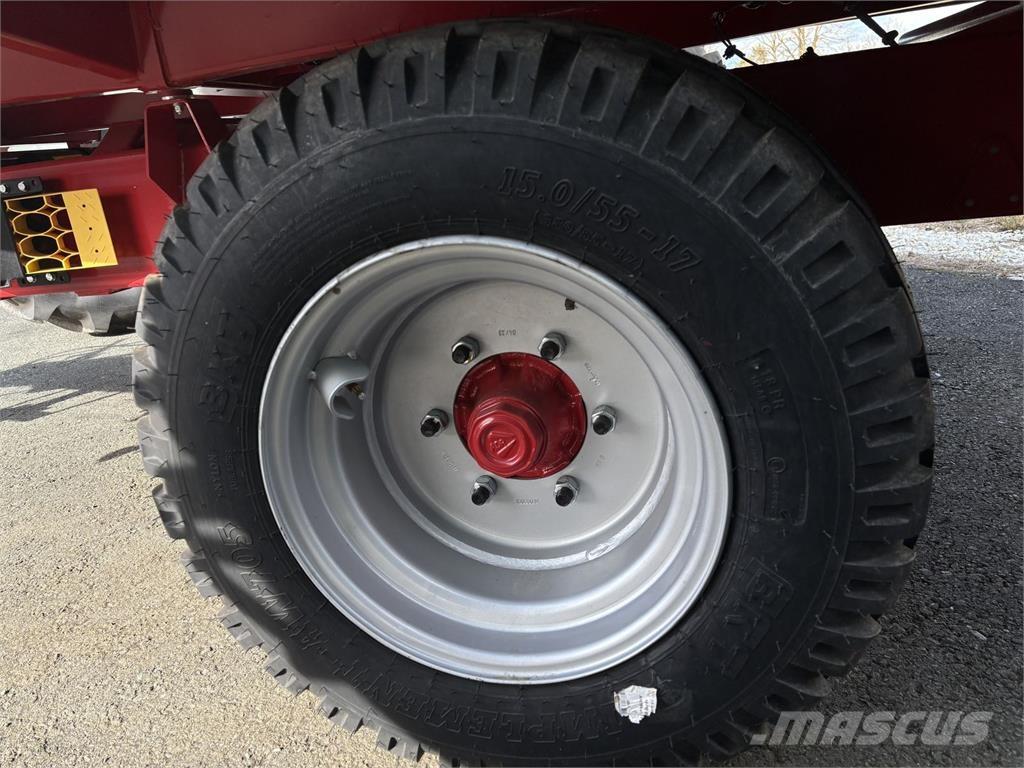 Farmtech EDK 650HD Treileri-pašizgāzēji