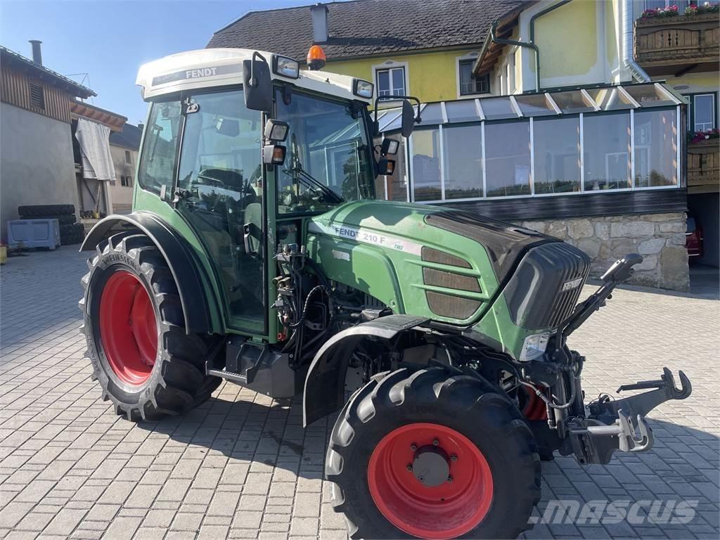 Fendt 210 F Profi Traktori