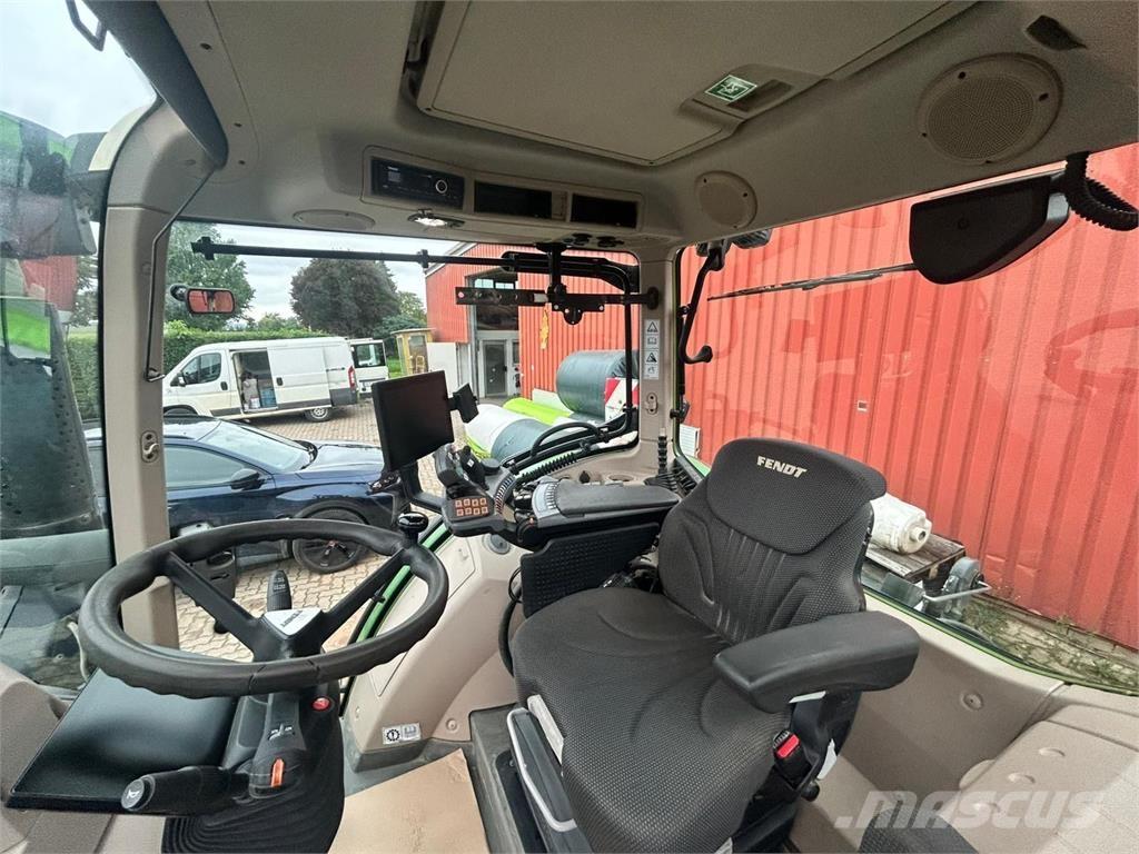 Fendt 724 Vario Traktori