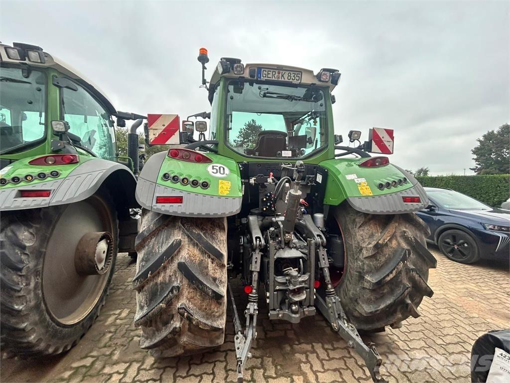 Fendt 724 Vario Traktori