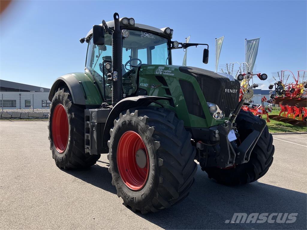 Fendt 822 Vario Traktori