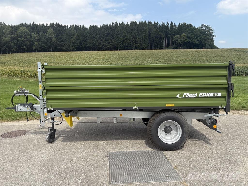 Fliegl EDK 50 FOX Treileri-pašizgāzēji