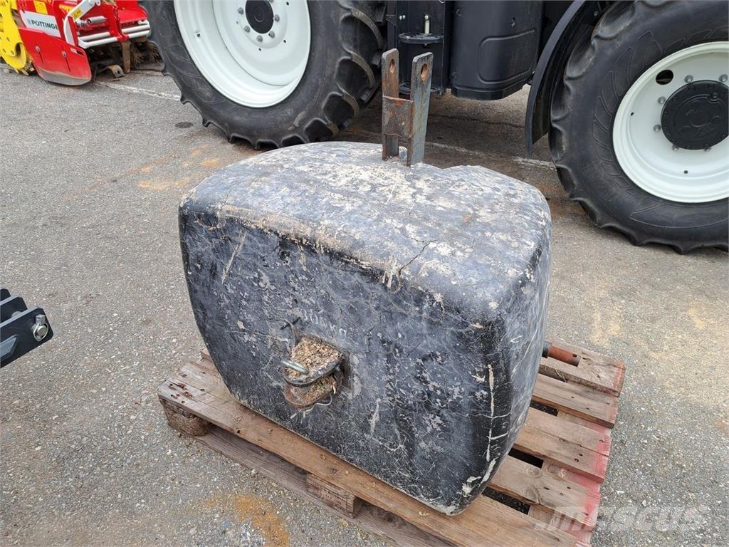 Hydrac 800 kg Cits traktoru papildaprīkojums