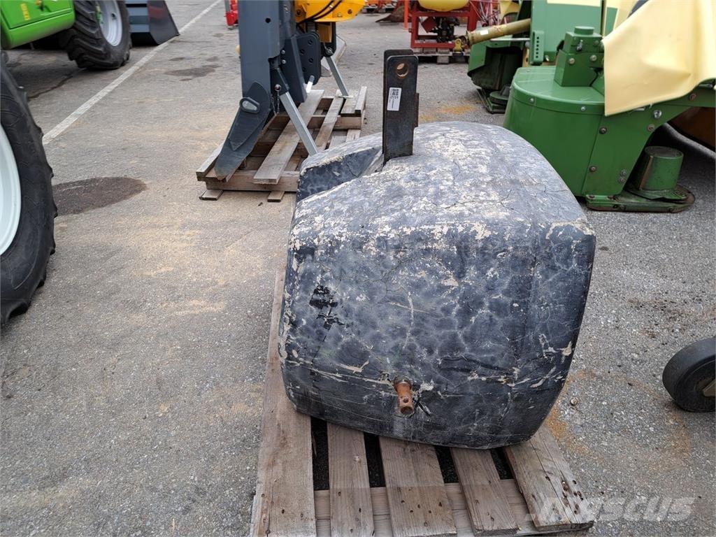 Hydrac 800 kg Cits traktoru papildaprīkojums