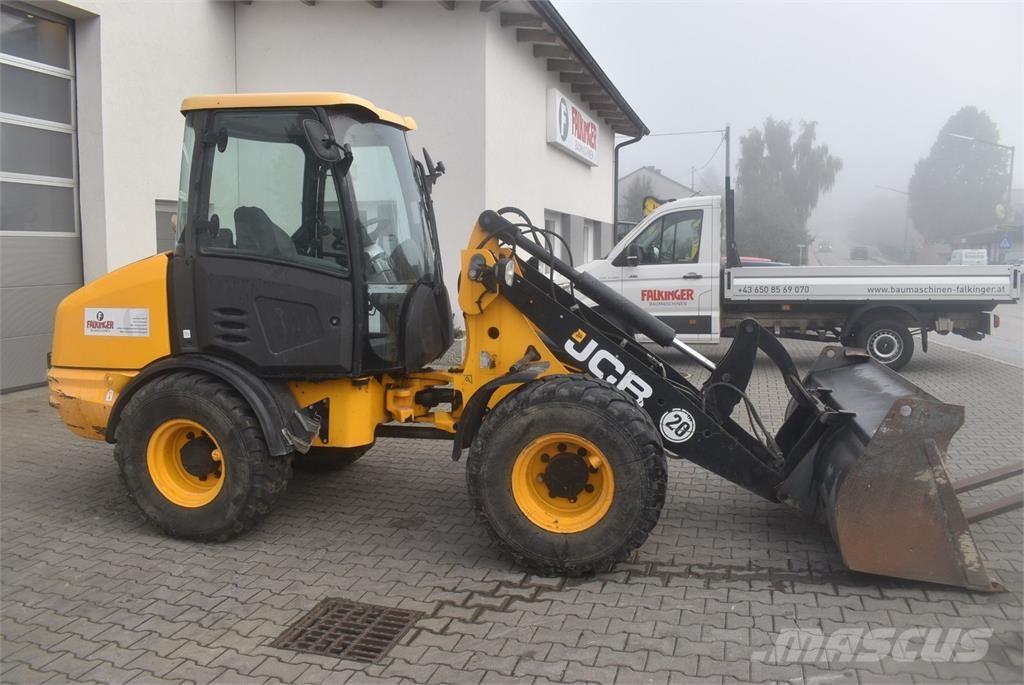 JCB 406 Iekrāvēji uz riteņiem