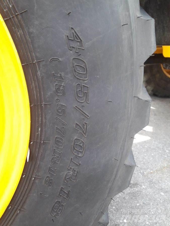 JCB 407 Iekrāvēji uz riteņiem