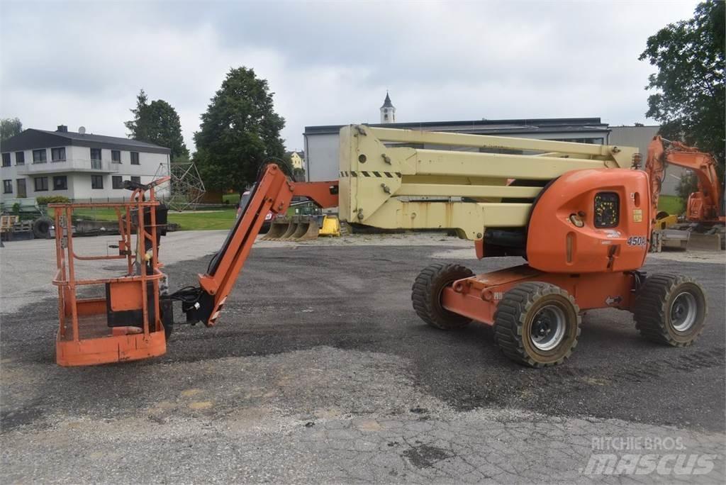 JLG 450AJ Strēles pacēlāji