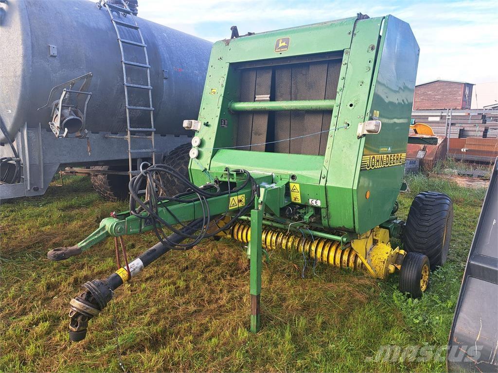 John Deere 570 Rituļu preses