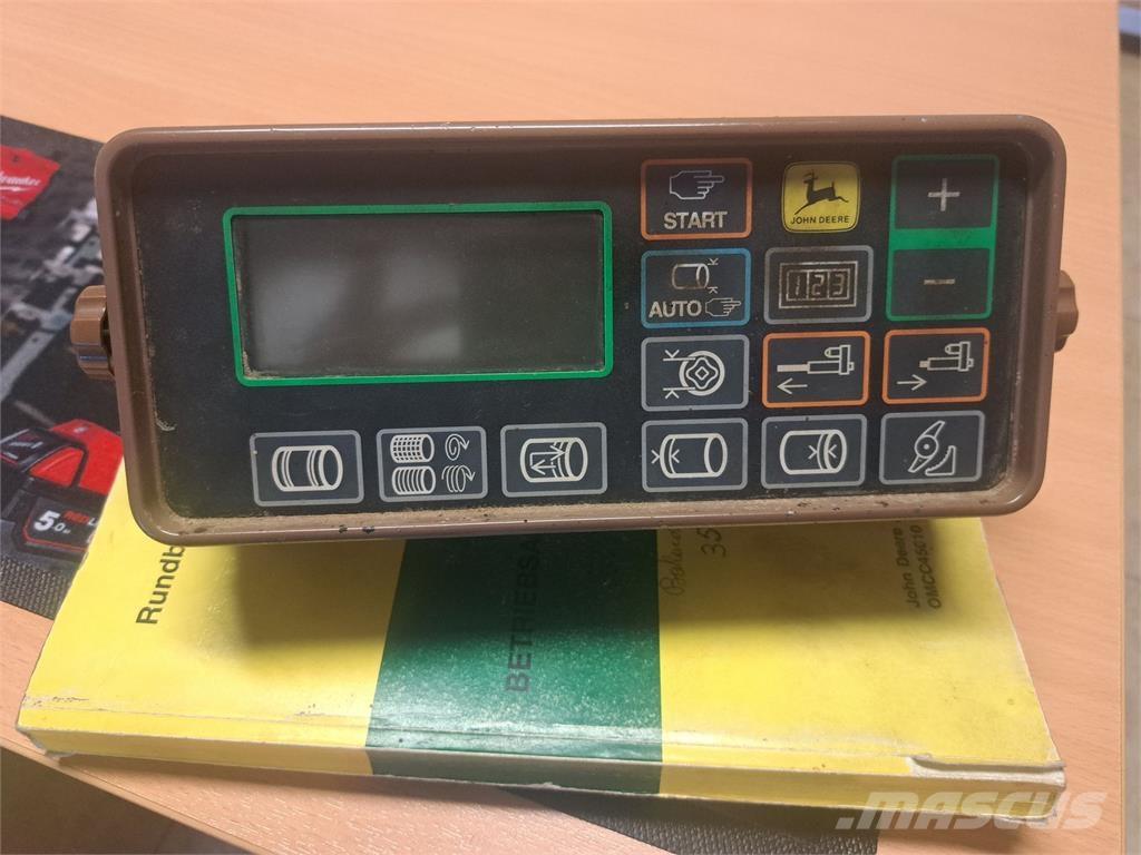 John Deere 570 Rituļu preses