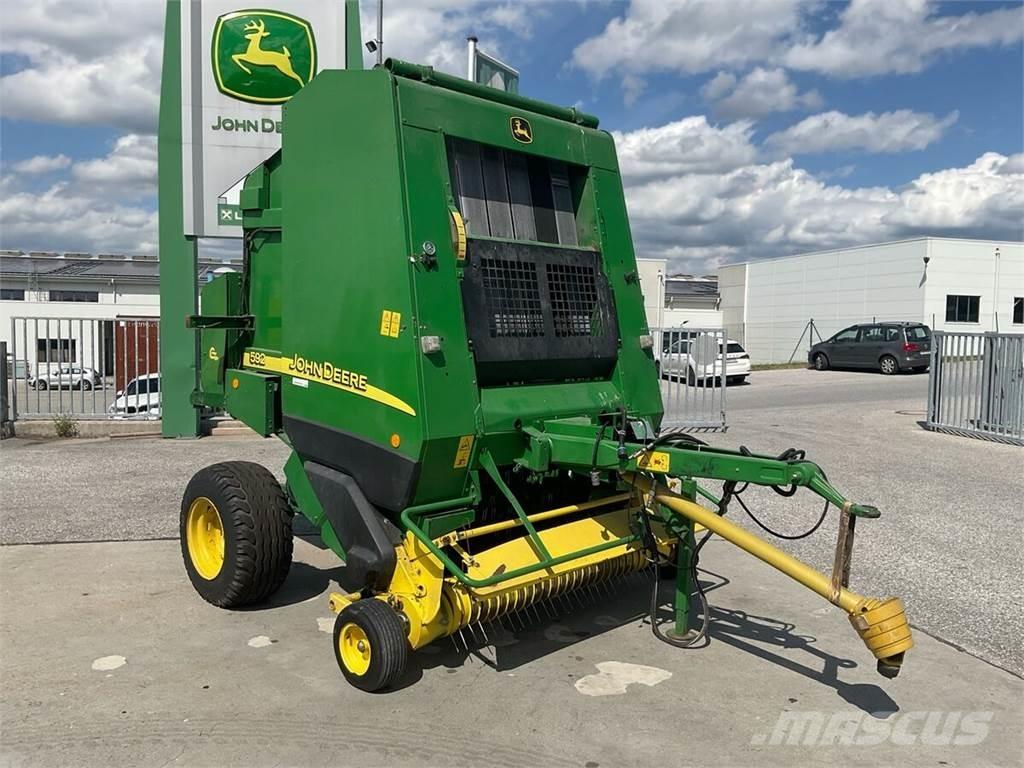 John Deere 592C Rituļu preses