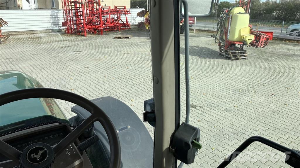 John Deere 6920 Traktori