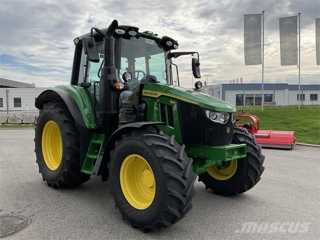 John Deere 6M 95 Traktori
