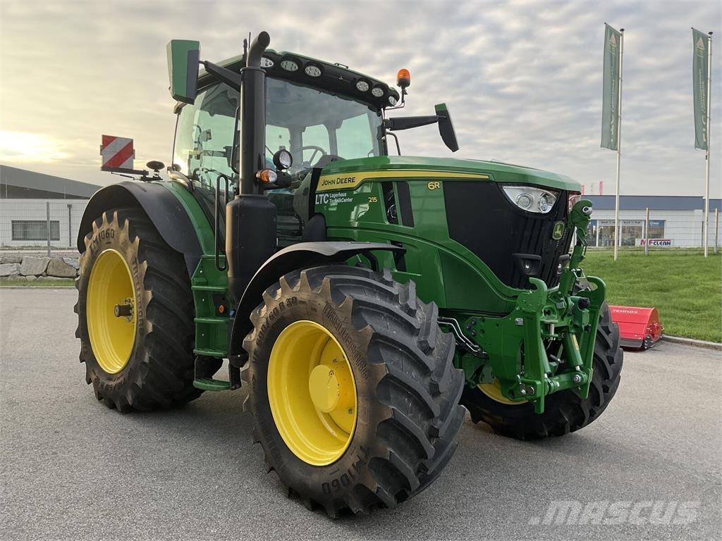 John Deere 6R 215 Traktori