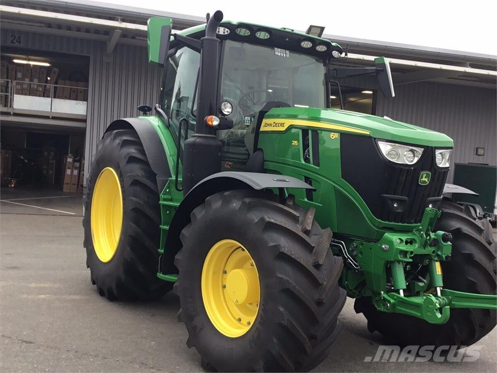 John Deere 6R215 Traktori