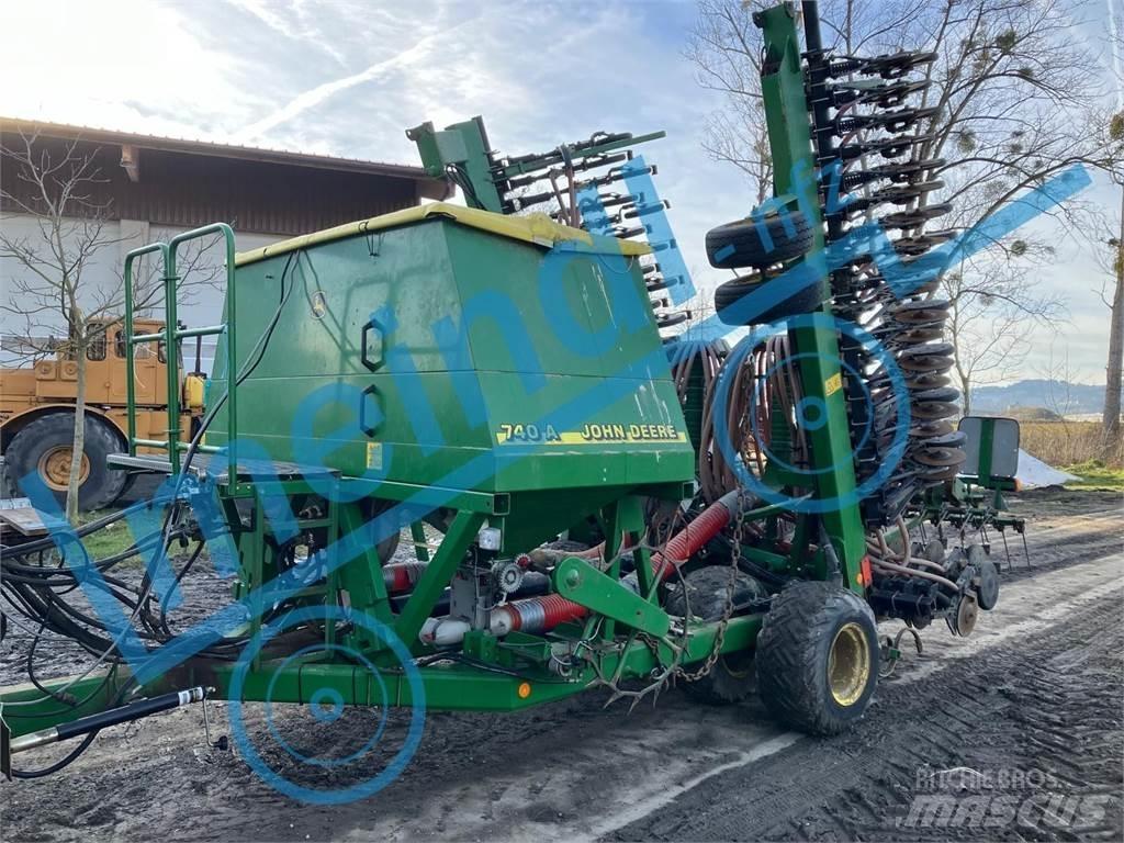 John Deere 740A Sējmašīnas