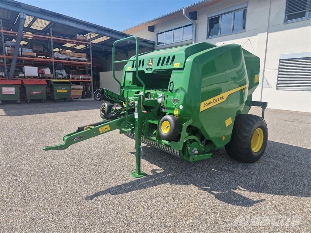 John Deere F441M Rituļu preses
