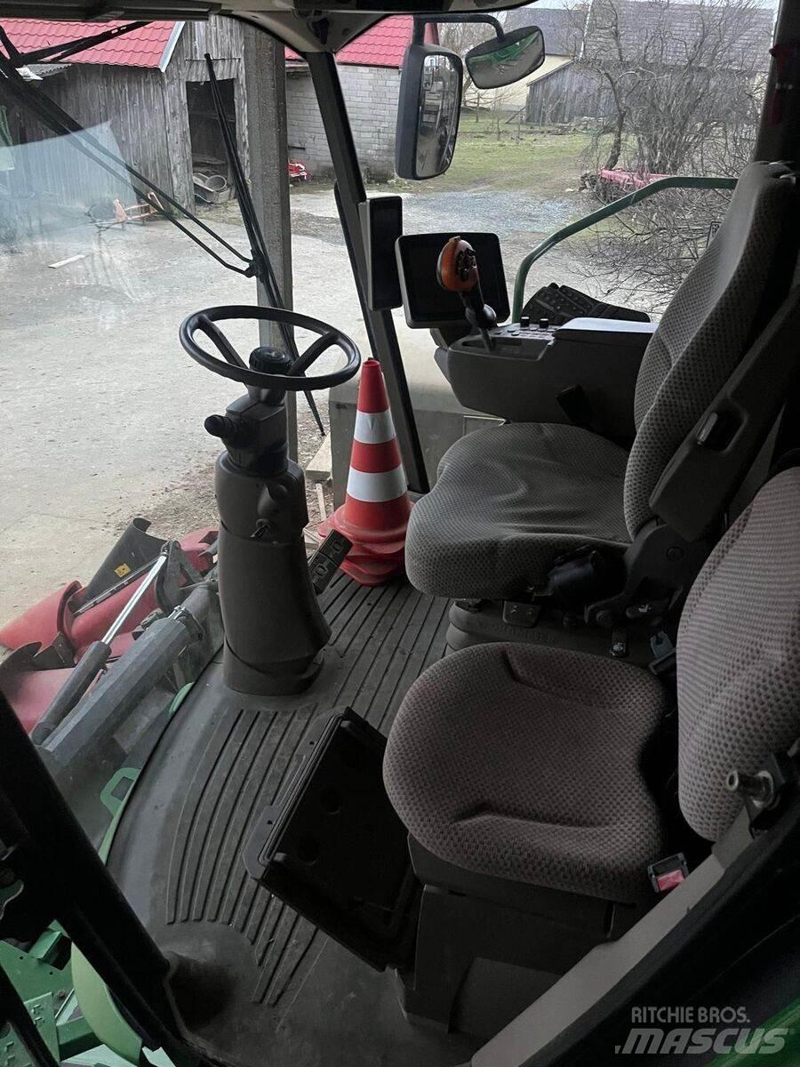 John Deere S670i Ražas novākšanas kombaini