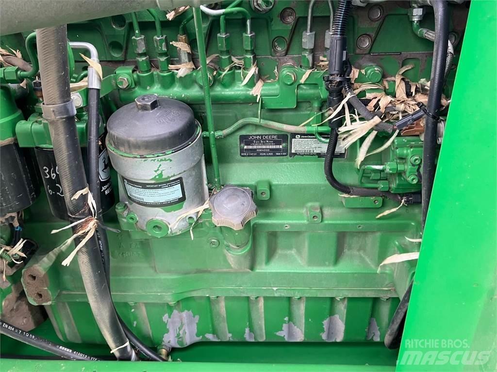 John Deere W660 HM Ražas novākšanas kombaini