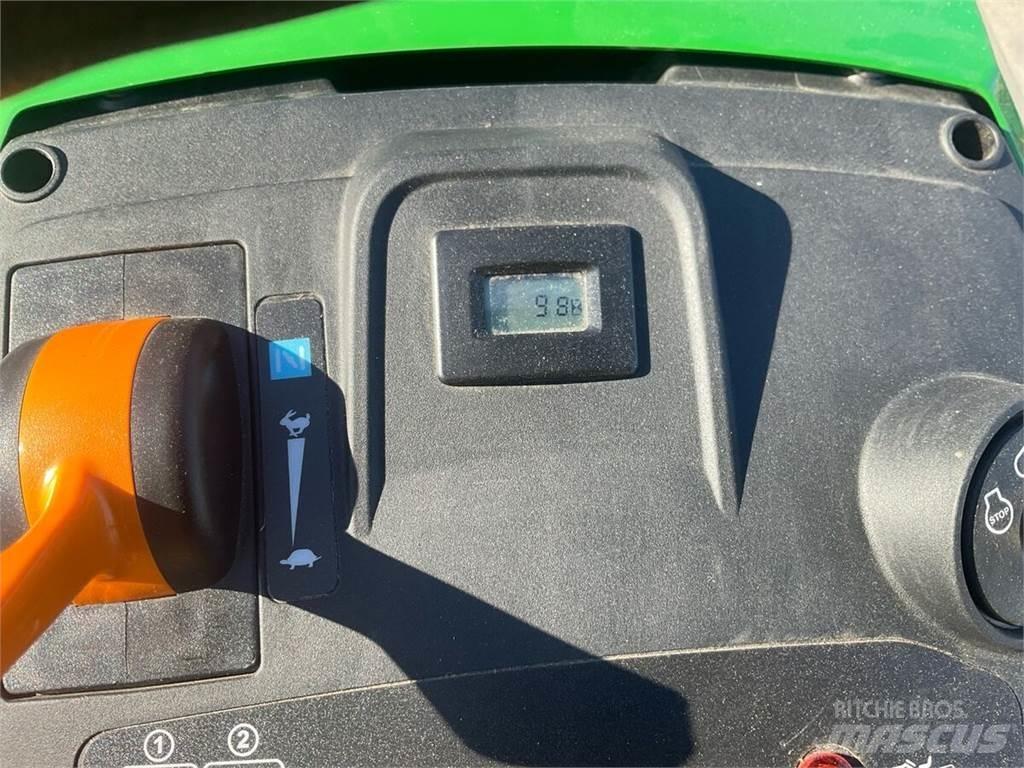 John Deere X167R Komunālā tehnika- Citi