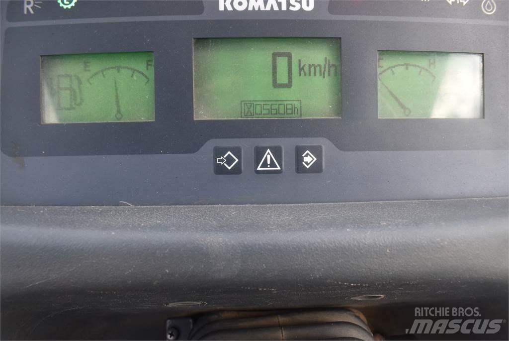 Komatsu WA100M-7 Iekrāvēji uz riteņiem