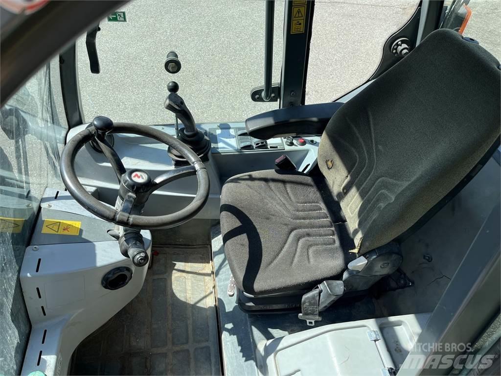 Kramer 750 Iekrāvēji uz riteņiem