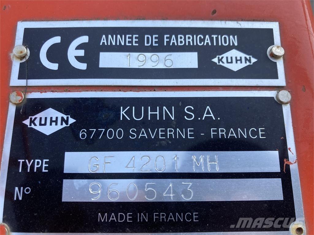 Kuhn GF 4201 HM Grābekļi un siena ārdītāji