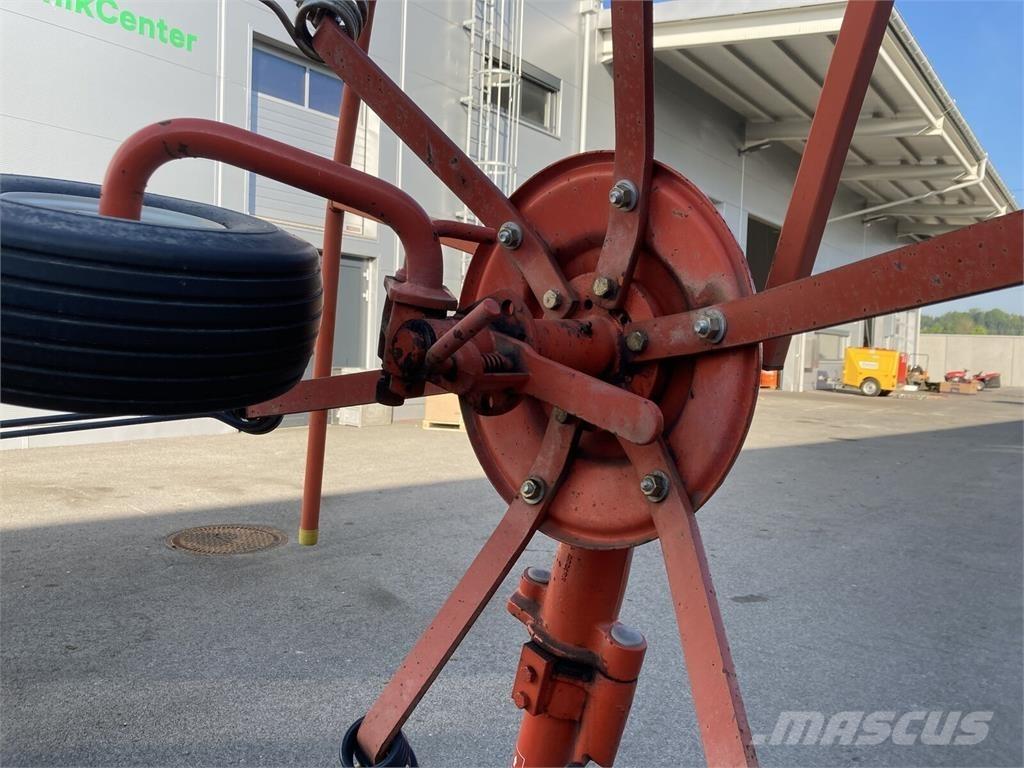 Kuhn GF 4201 MH Grābekļi un siena ārdītāji