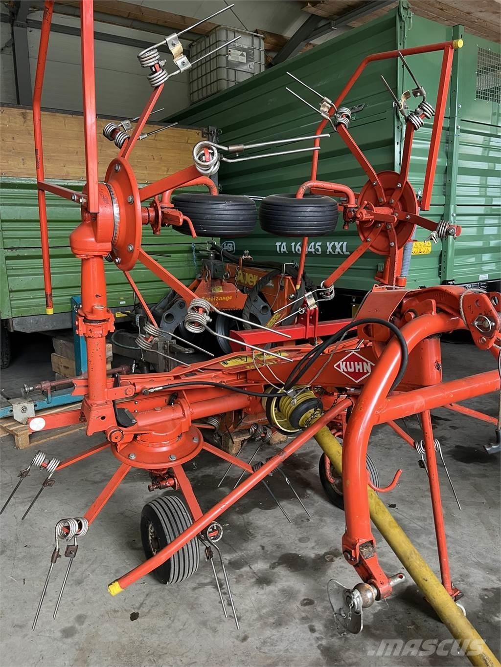Kuhn GF 4201 MH Grābekļi un siena ārdītāji
