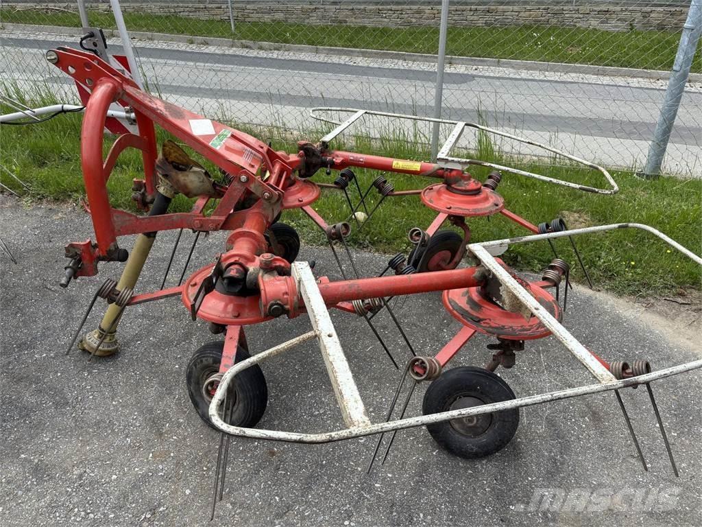 Kuhn GF 440 P Grābekļi un siena ārdītāji
