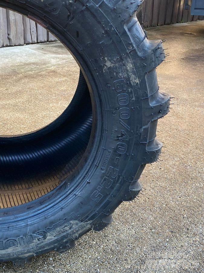 Mitas 600/40-22.5 Riepas, riteņi un diski