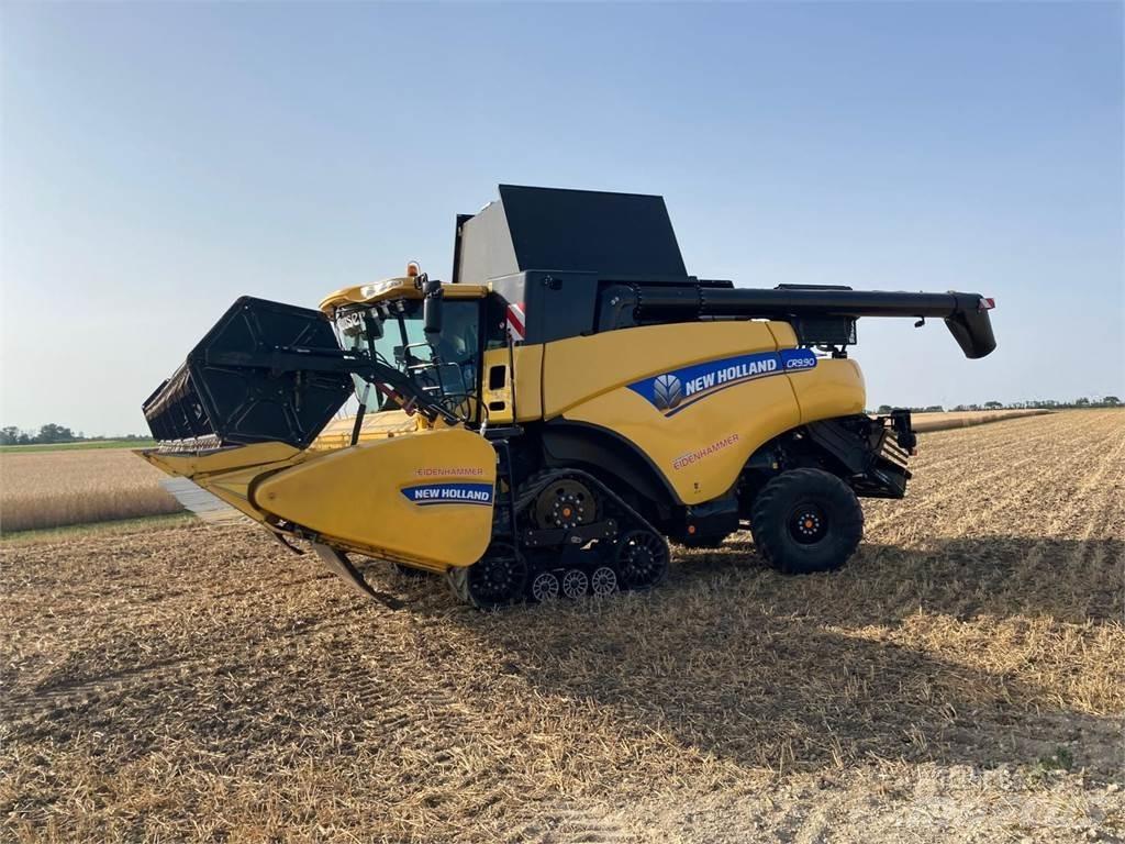 New Holland CR9080 Ražas novākšanas kombaini