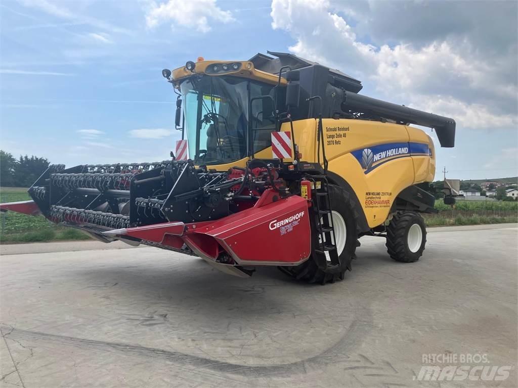 New Holland CX5080 Ražas novākšanas kombaini