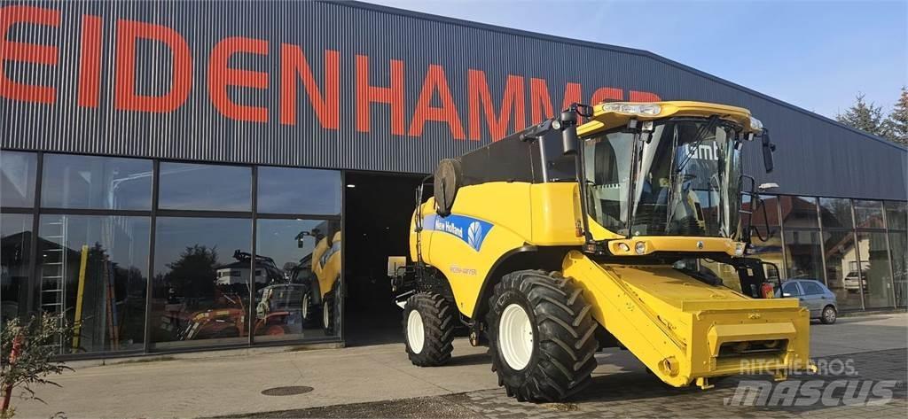 New Holland CX8040 Ražas novākšanas kombaini