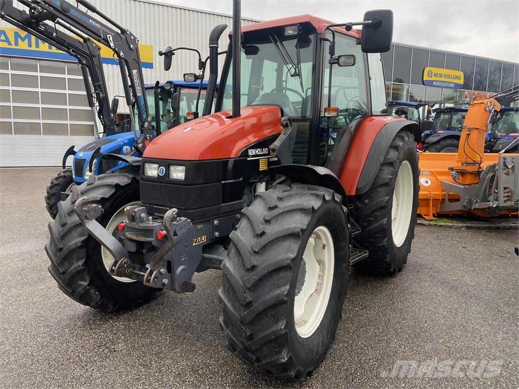 New Holland TS110 Traktori