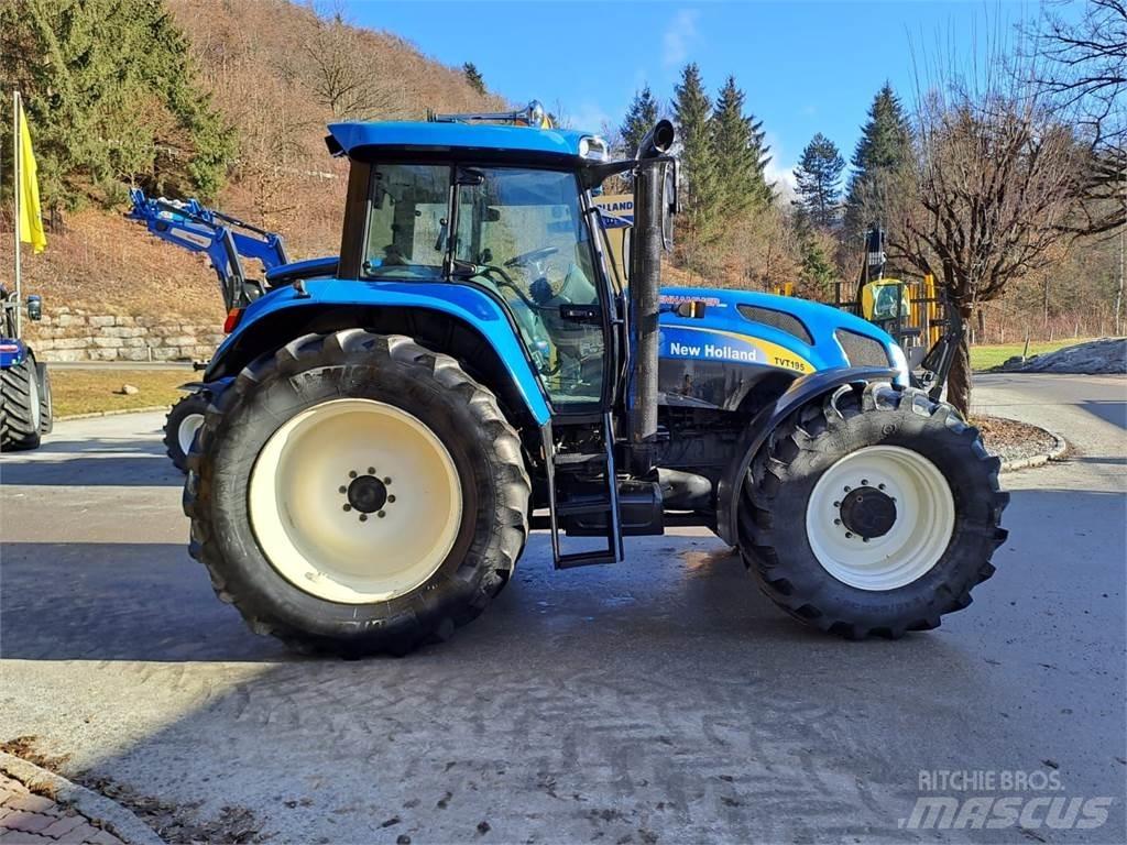 New Holland TVT 190 Traktori