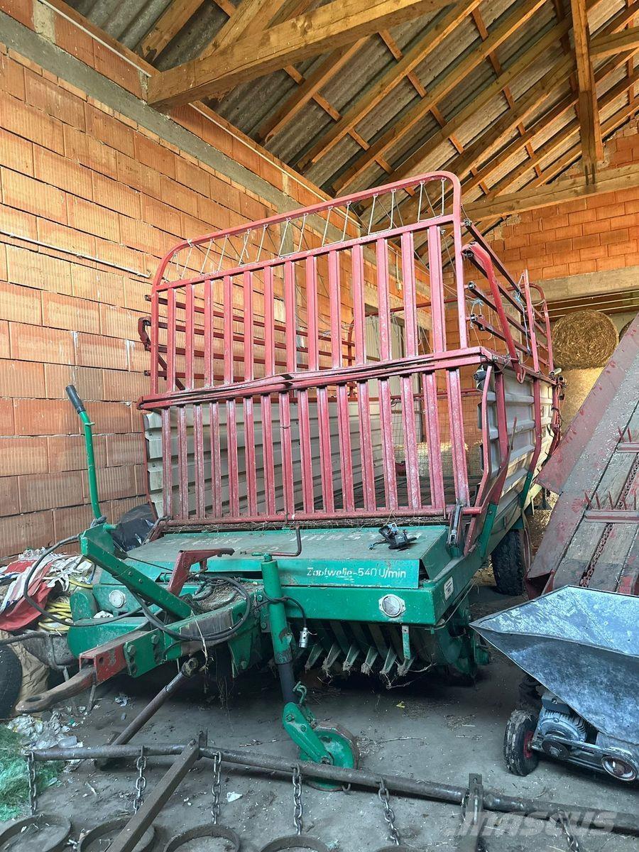 Steyr 8025 HAMSTER Savācējpiekabes