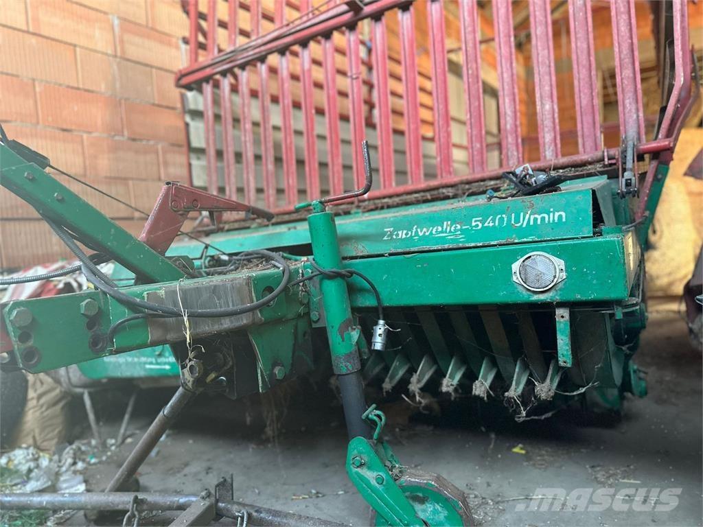 Steyr 8025 HAMSTER Savācējpiekabes