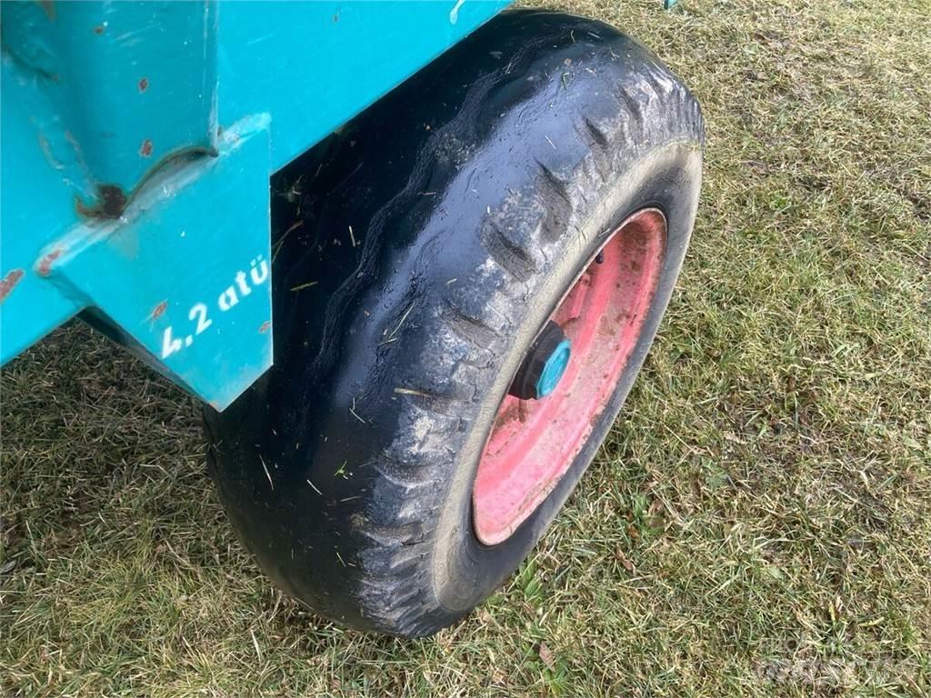 Steyr Hamster 803V Savācējpiekabes