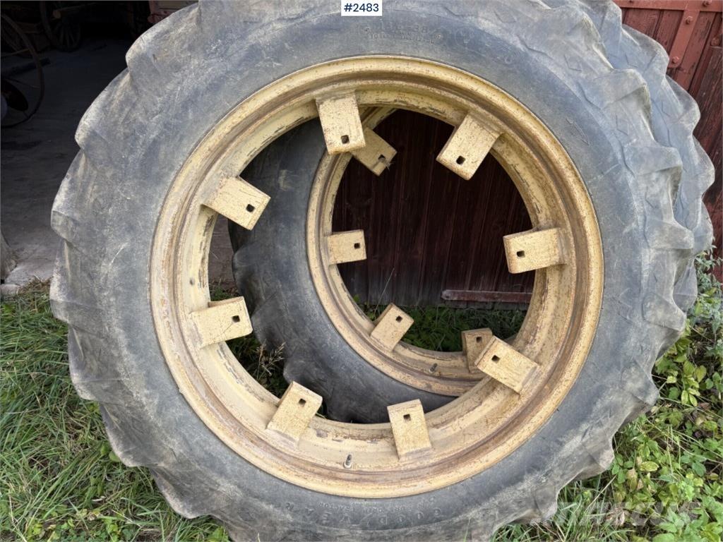 Goodyear 13.6-38 Visurgājēji un sniega motociklu papildaprīkojums