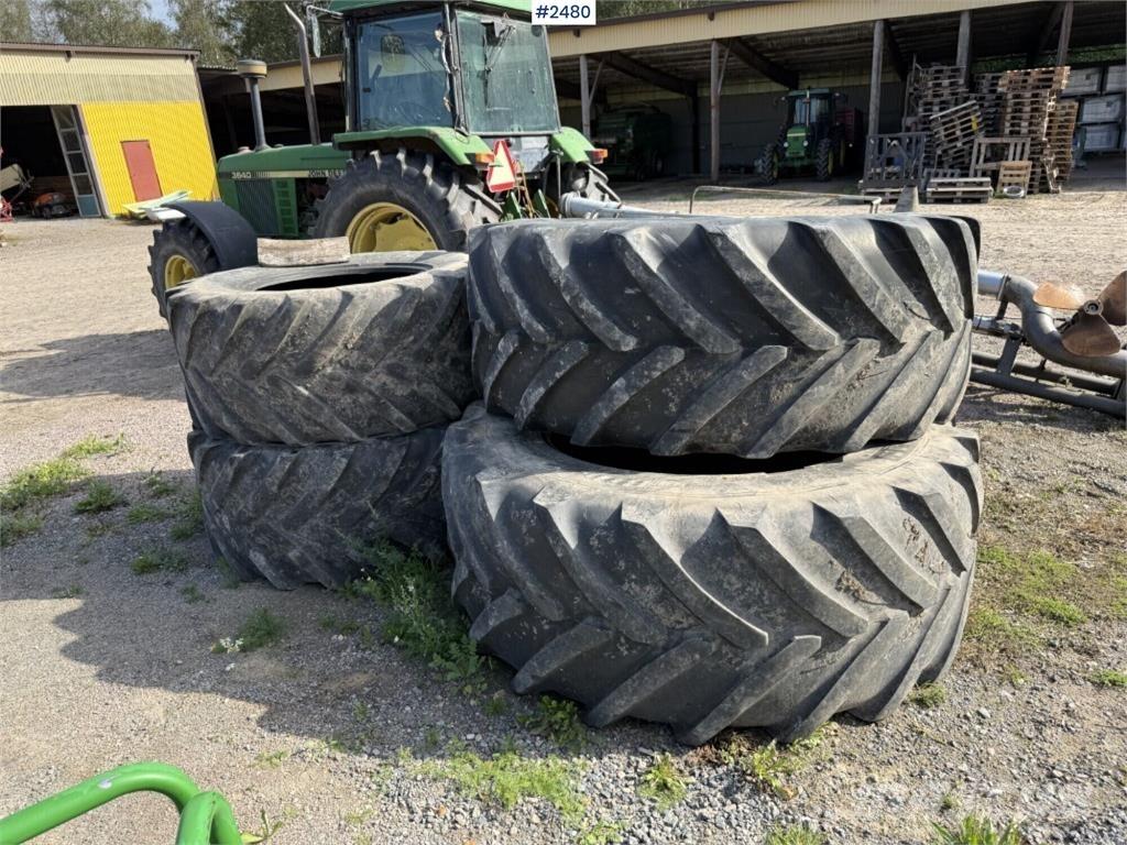 Michelin Däck Visurgājēji un sniega motociklu papildaprīkojums