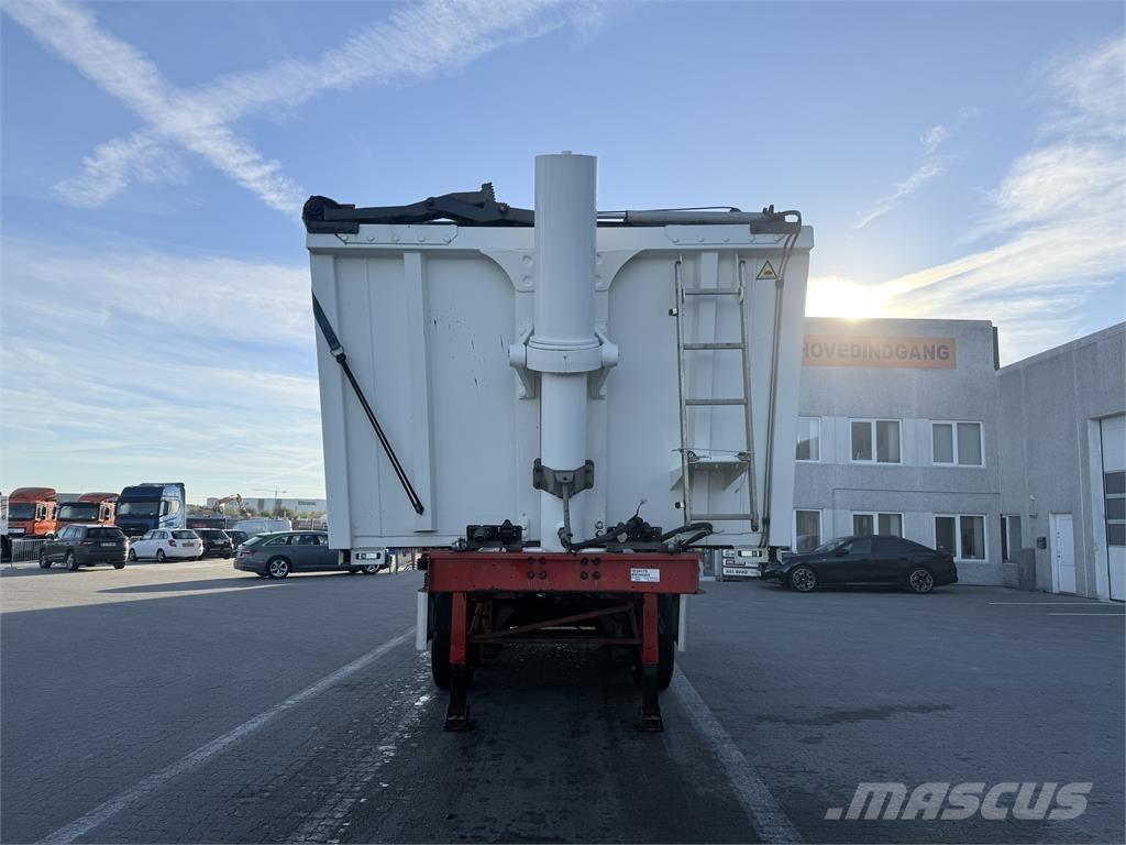 Kel-Berg T361K 37 m3 Piekabes pašizgāzēji