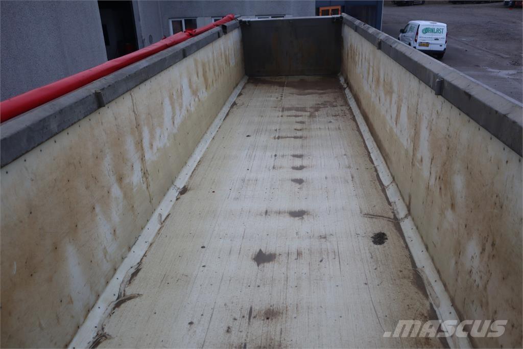 Kel-Berg T361K 37 m3 Piekabes pašizgāzēji