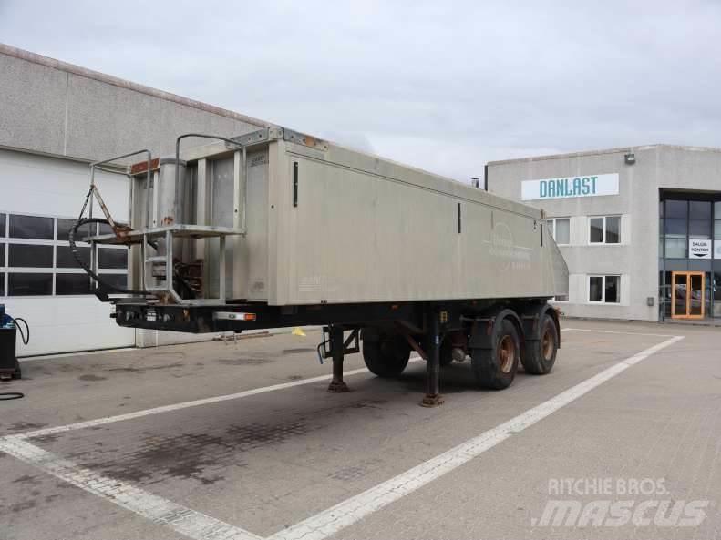  MTDK 24 m³ Piekabes pašizgāzēji